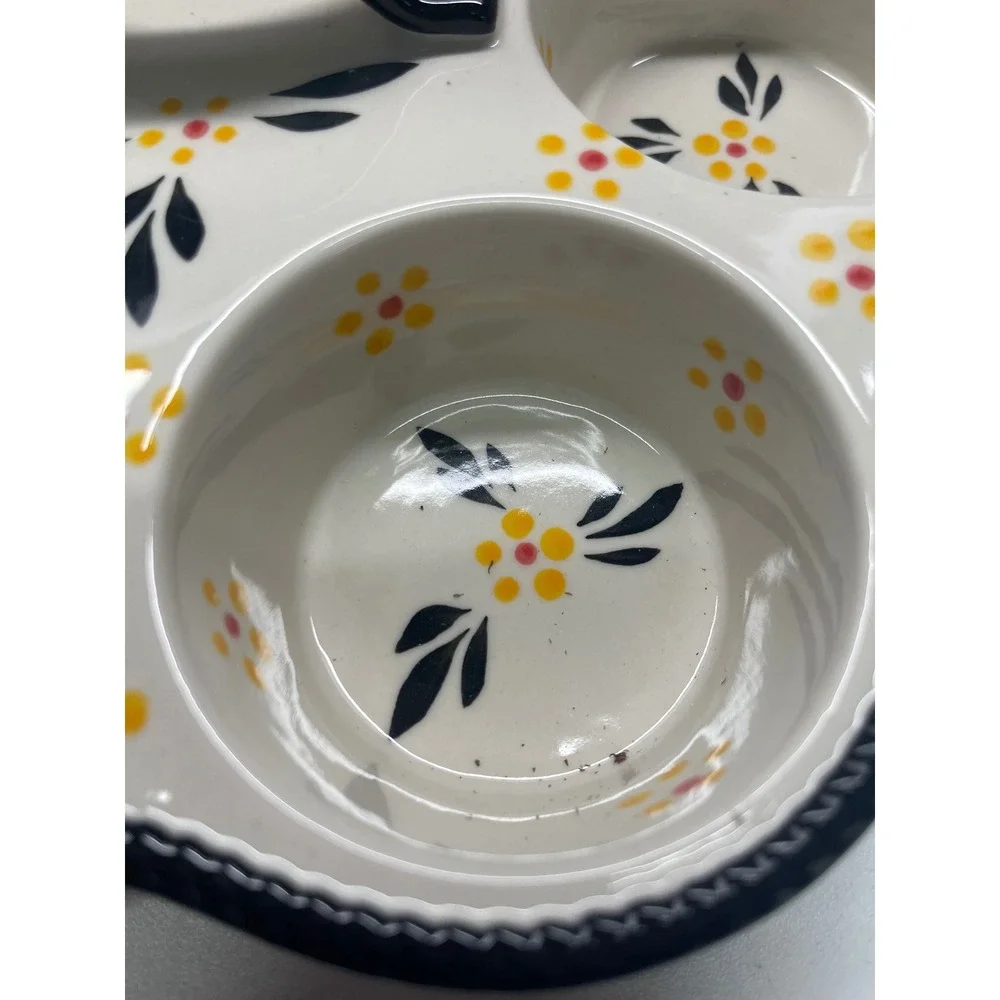 Temptations Old World Cupcake Pan Black‎ with floral pattern